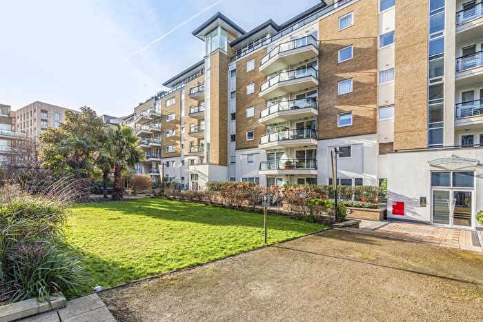 1 Bedroom Flat For Sale In Smugglers Way, London, SW18