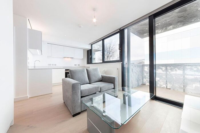Studio To Rent In Highgate Hill, Archway, N19