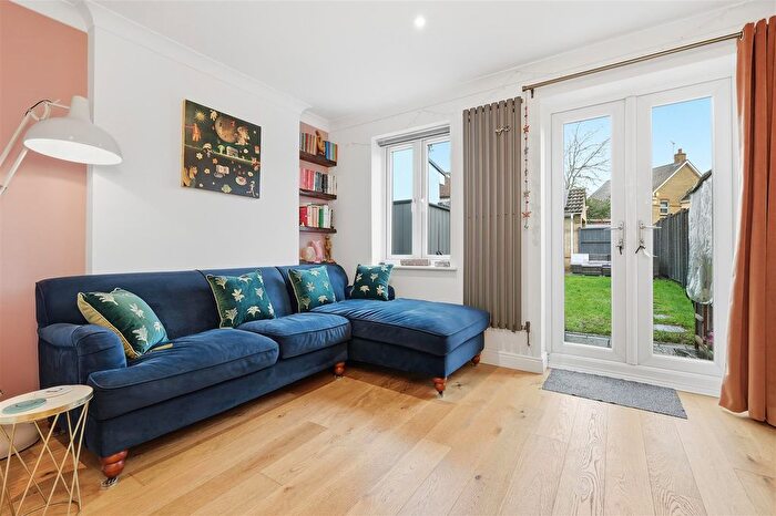 2 Bedroom Property For Sale In Baynard Avenue, Flitch Green, Dunmow, CM6