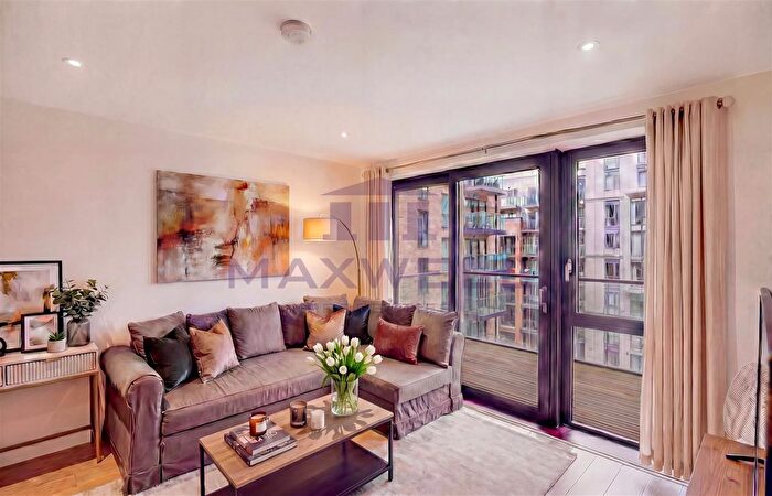 1 Bedroom Flat For Sale In Casson Apartments, Upper North Street, London, E14