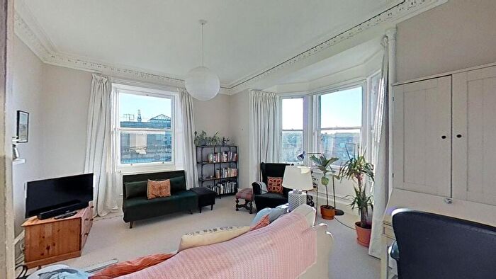 1 Bedroom Flat To Rent In Perth Street, Edinburgh, Midlothian, EH3