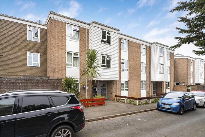 2 Bedroom Apartment For Sale In Pennywell Drive, North Oxford, OX2