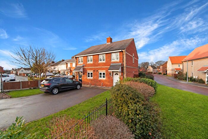 3 Bedroom Semi-Detached House To Rent In Whitehall Close, Colchester, CO2