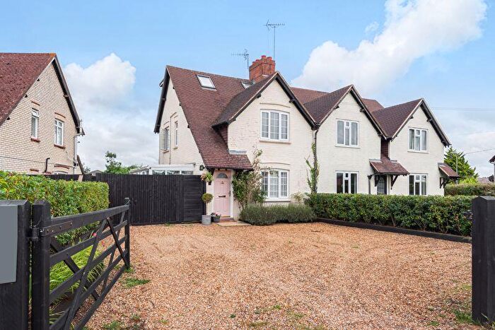 3 Bedroom Semi-Detached House To Rent In Ockford Ridge, Godalming, GU7