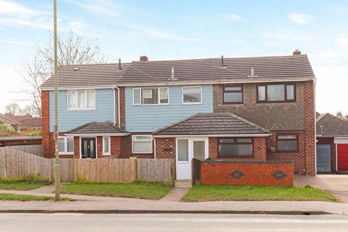 3 Bedroom Terraced House For Sale In Warsash Road, Warsash, SO31