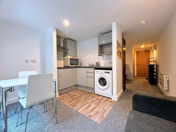 Studio To Rent In Wolstenholme Square, Liverpool, L1