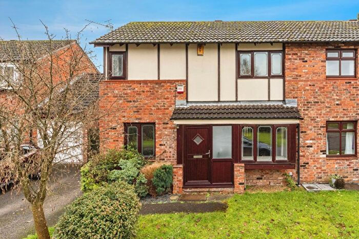 3 Bedroom Semi-Detached House For Sale In Stainmore Close, Warrington, Cheshire, WA3