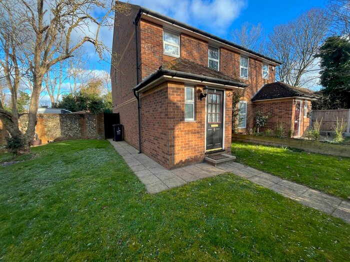 3 Bedroom Semi-Detached House To Rent In The Spinney, Cliftonville, Margate, CT9