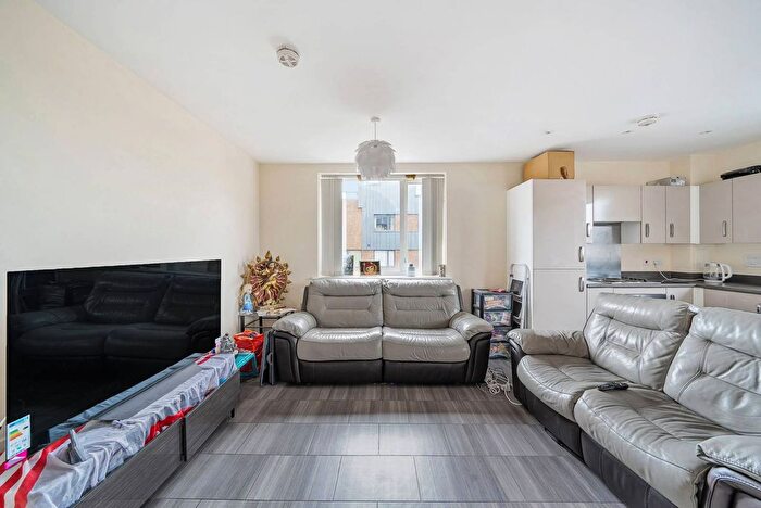 2 Bedroom Flat For Sale In Artisan Place, Harrow Weald, Harrow, HA3