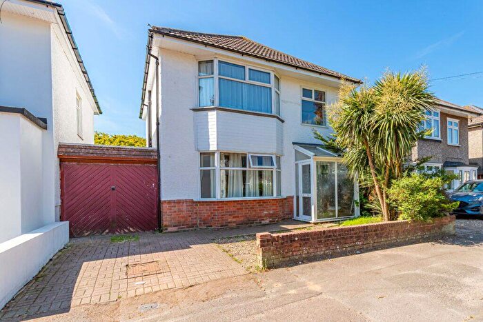 4 Bedroom Detached House For Sale In Ashton Road, Moordown, Bournemouth, Dorset, BH9