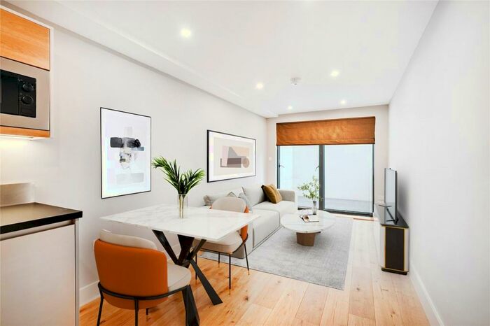 1 Bedroom Duplex To Rent In Fulham Road, London, SW10