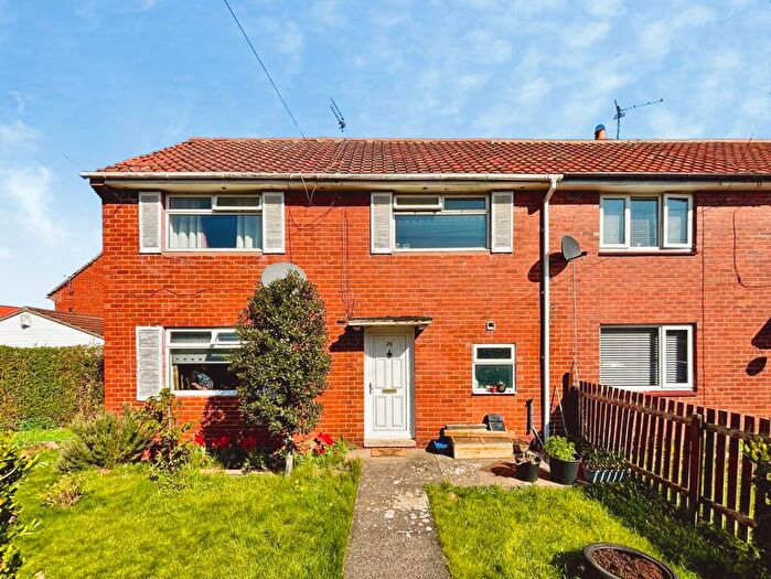 3 Bedroom End Of Terrace House For Sale In Shearwater Avenue, Longbenton, Newcastle Upon Tyne, NE12