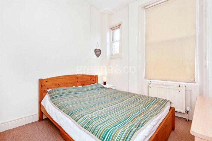 1 Bedroom Flat To Rent In Elgin Avenue, London, W9