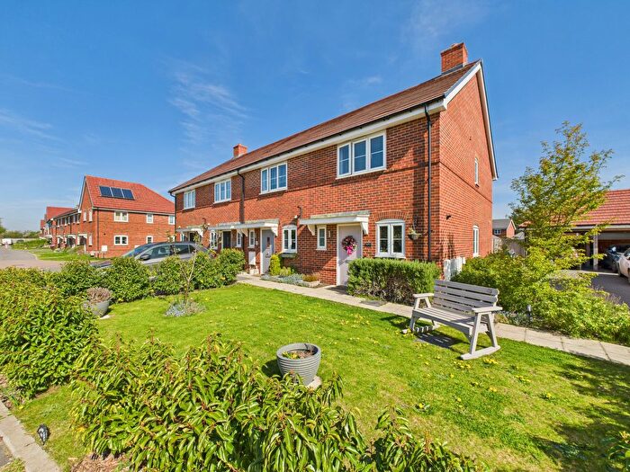 2 Bedroom End Of Terrace House For Sale In Autumn Drive, Longwick, Princes Risborough, Buckinghamshire, HP27