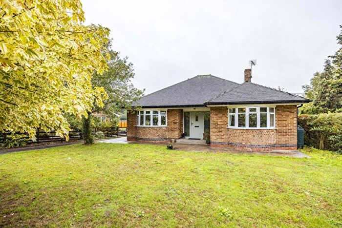 2 Bedroom Detached Bungalow For Sale In Staythorpe Road, Averham, Newark, NG23