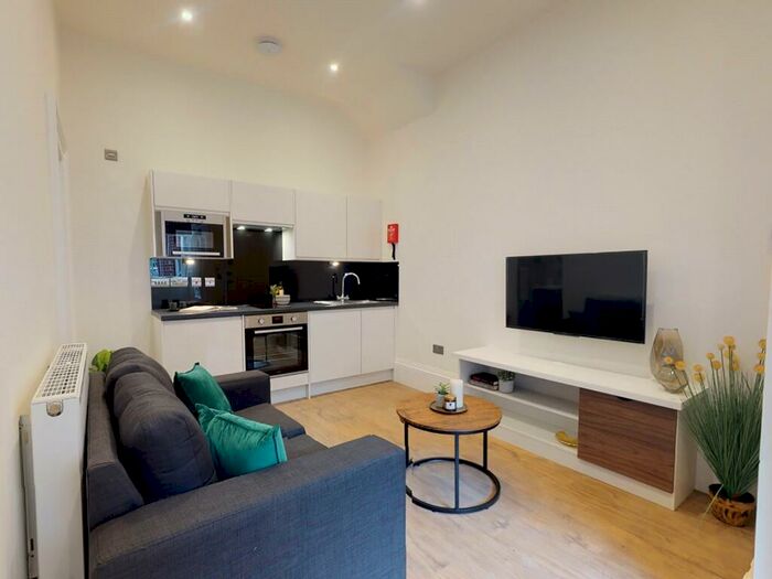 1 Bedroom Apartment To Rent In Flat, Hyde Terrace #, LS2