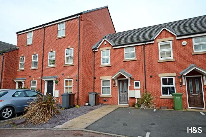 3 Bedroom Terraced House To Rent In Snitterfield Drive, Shirley, B90