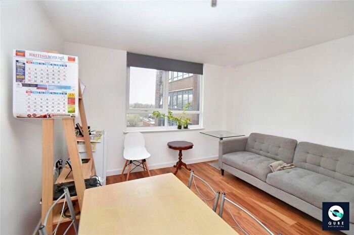 1 Bedroom Flat For Sale In Skerton Road, Old Trafford, Manchester, M16