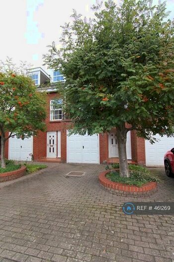 3 Bedroom Terraced House To Rent In John Nash Square, Kenilworth, CV8