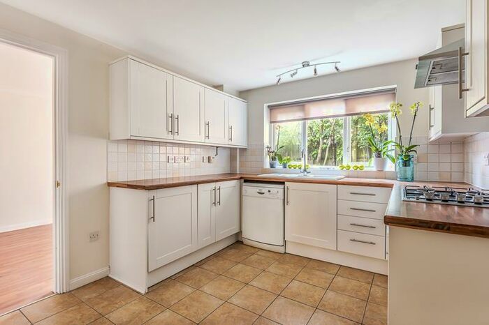 4 Bedroom Detached House To Rent In Knights Way, Camberley, GU15