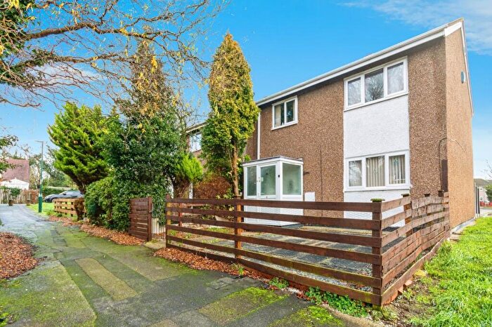 3 Bedroom End Of Terrace House For Sale In Acle Gardens, Nottingham, NG6