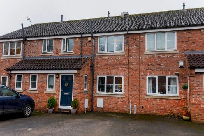 3 Bedroom Terraced House To Rent In Osbaldwick Lane Derwent House Mews, York, YO10