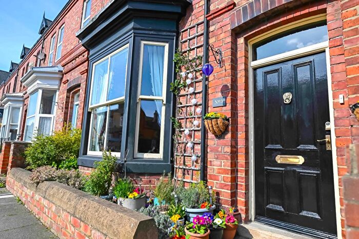 5 Bedroom Town House For Sale In Leven Street, Saltburn-By-The-Sea, TS12