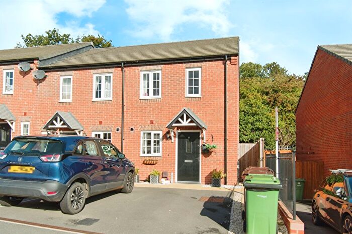 2 Bedroom End Of Terrace House For Sale In Castle Crescent, Pontefract, WF8