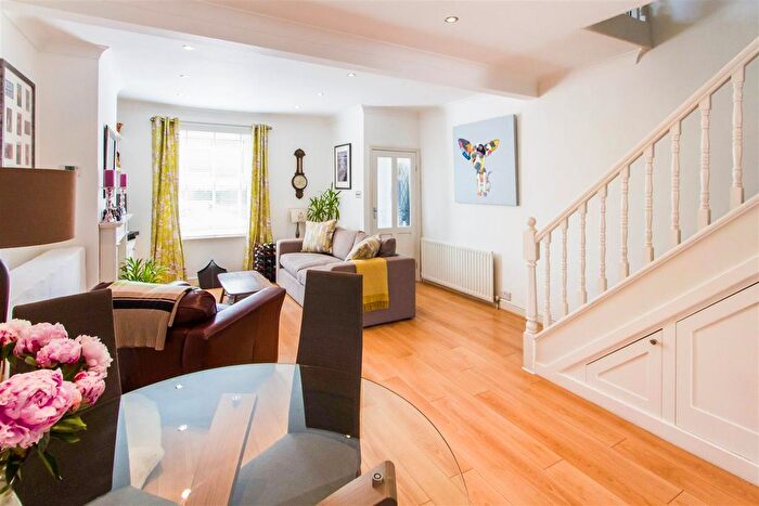 2 Bedroom Property To Rent In Norman Road, London, SW19