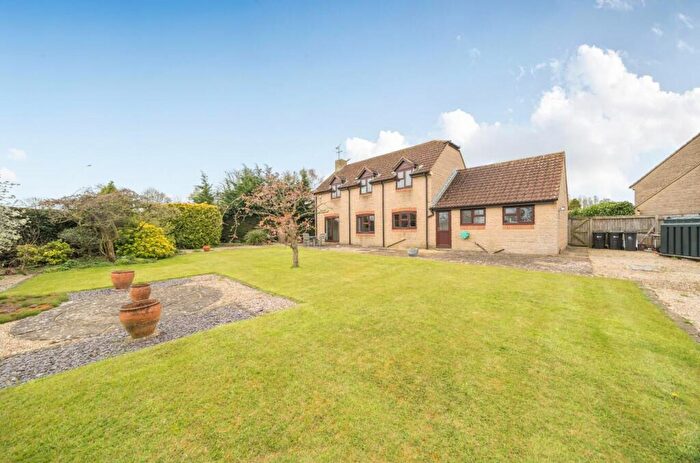 4 Bedroom Detached House For Sale In Brierley Hay, Yetminster, Sherborne, DT9