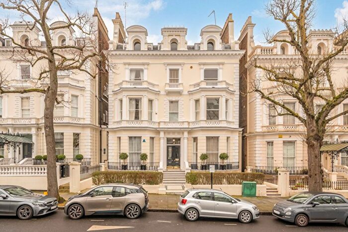 2 Bedroom Flat To Rent In Holland Park, Holland Park, W11