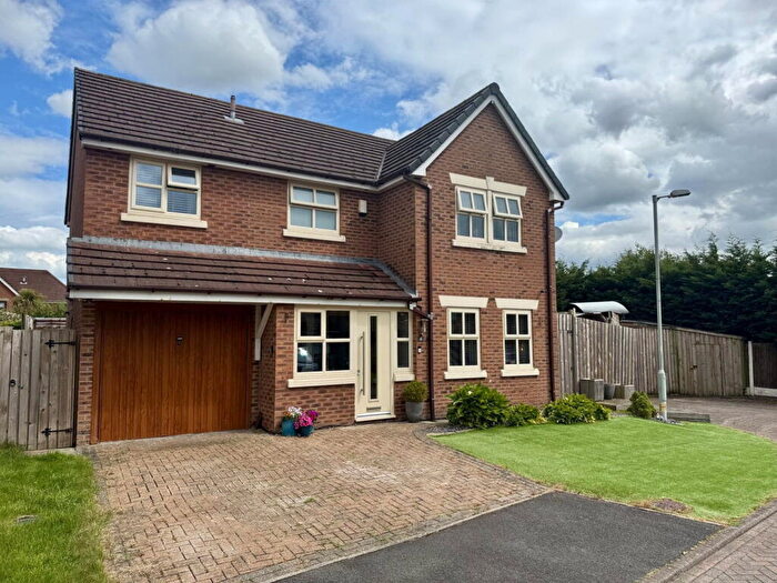 4 Bedroom Detached House For Sale In Copper Beech Close, Much Hoole, Preston, PR4