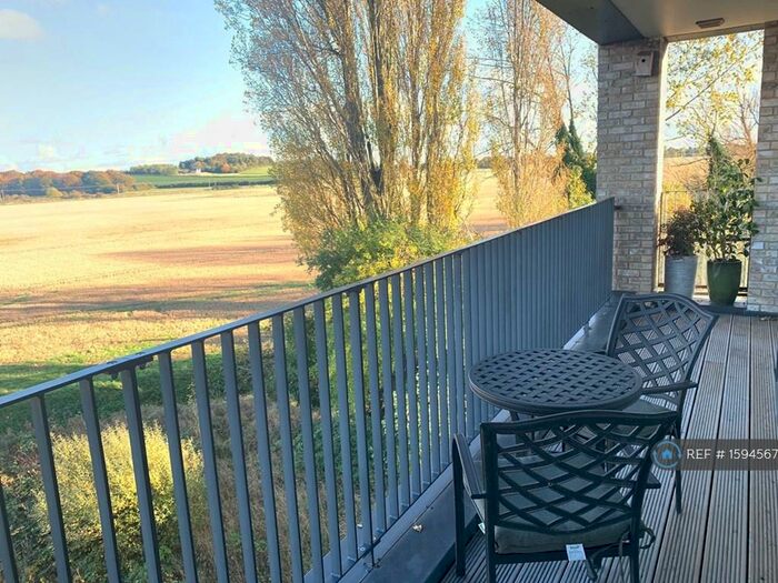 2 Bedroom Flat To Rent In Lapwing Avenue, Cambridge, CB2