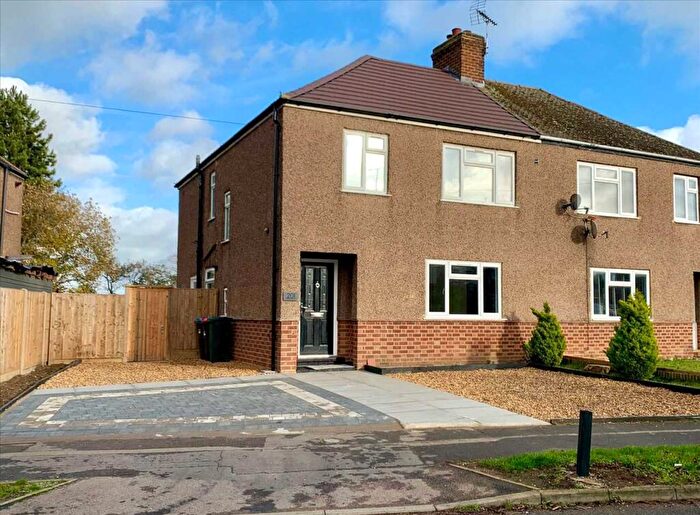 4 Bedroom Semi Detached House For Sale In Windsor Street, Wolverton, Milton Keynes, MK12