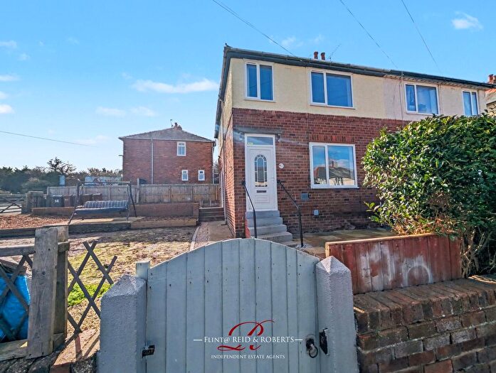 3 Bedroom Semi Detached House For Sale In Maes Y Dre Avenue, Flint, CH6