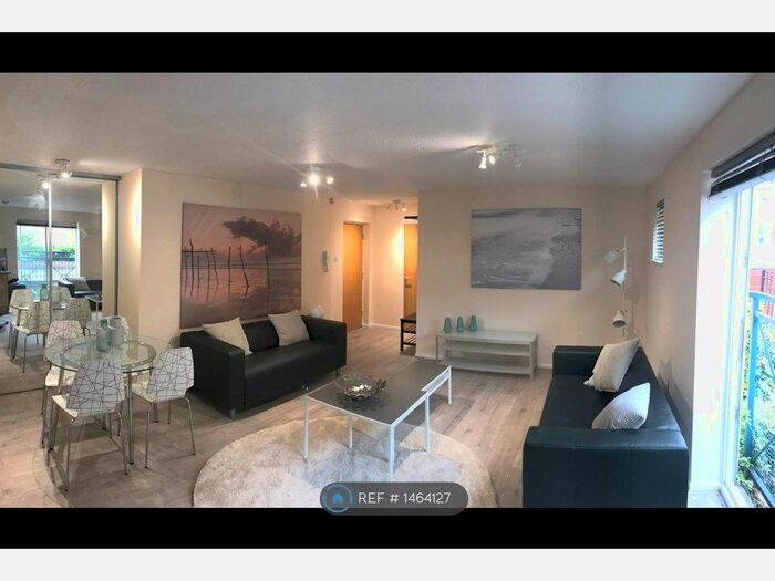 3 Bedroom Flat To Rent In Mallow Street, Manchester, M15