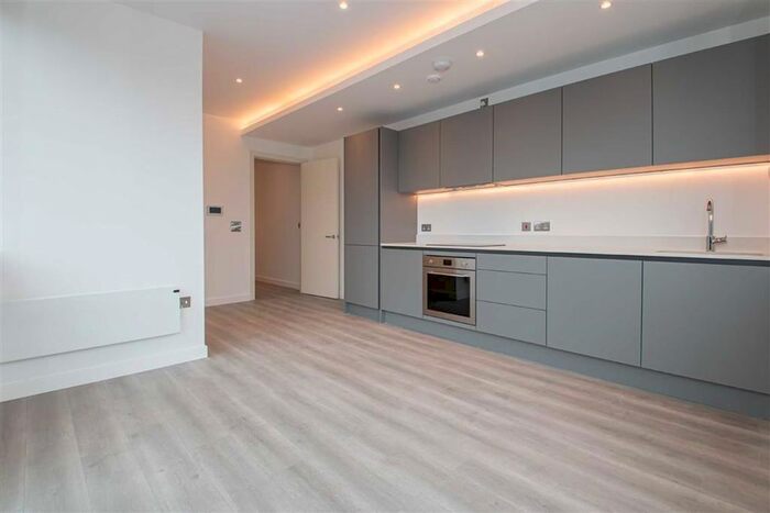 1 Bedroom Flat To Rent In Capital Drive, Linford Wood, Milton Keynes, MK14