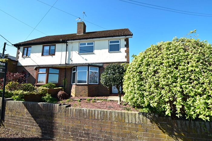 3 Bedroom Semi-Detached House For Sale In Clough Dene, Tantobie, DH9