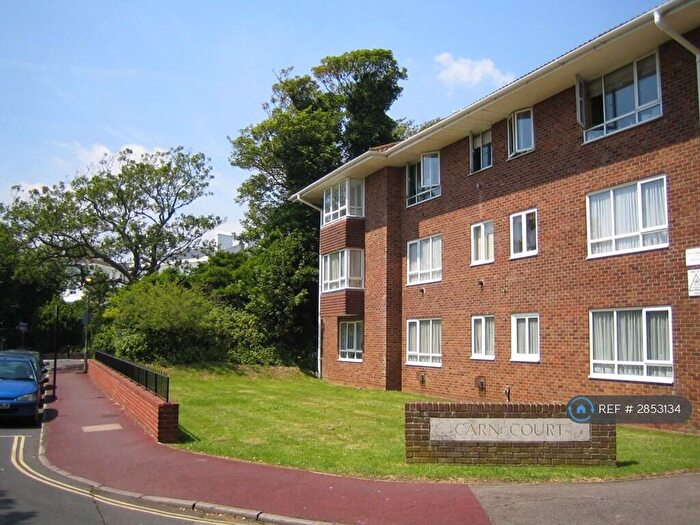 2 Bedroom Flat To Rent In North Drive, Brighton, BN2