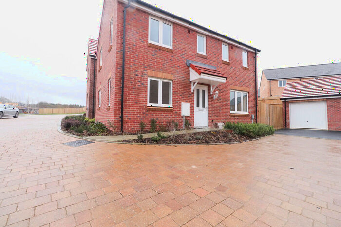 3 Bedroom Detached House To Rent In Halter Way, Andover, SP11