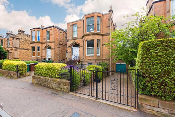3 Bedroom Apartment For Sale In Western Terrace, Edinburgh, EH12