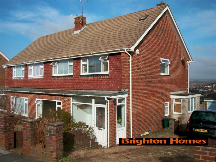 6 Bedroom Semi-Detached House To Rent In Jevington Drive, Brighton, BN2