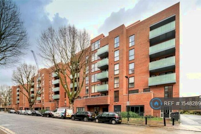 1 Bedroom Flat To Rent In Bathurst Square, London, N15