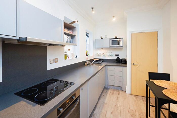 1 Bedroom Apartment To Rent In Chamberlain Court, Edmund Street, B3