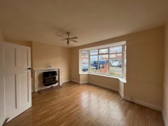 3 Bedroom Detached House To Rent In Highbury Road, Leicester, LE4