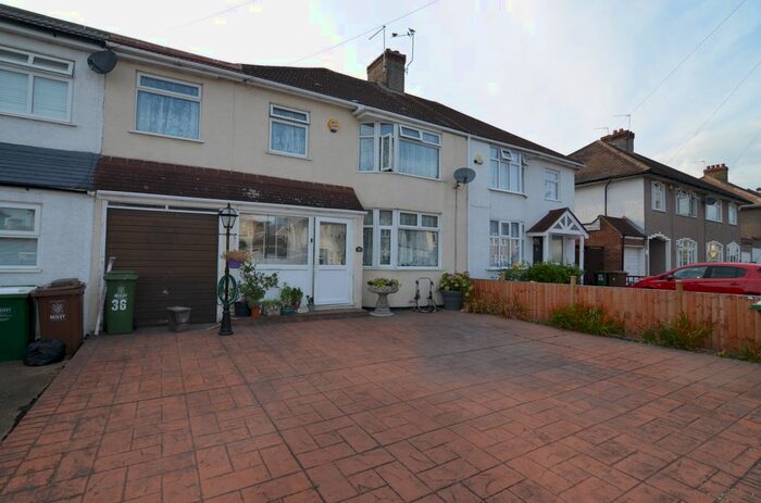 4 Bedroom Semi-Detached House To Rent In First Avenue, Bexleyheath, DA7
