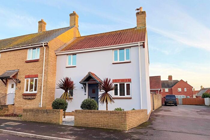 3 Bedroom Semi-Detached House For Sale In West Bay, DT6