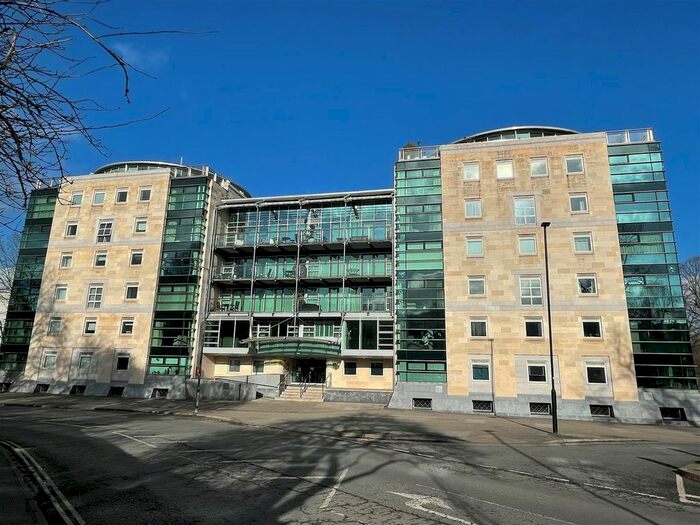 2 Bedroom Flat To Rent In Leeman Road, York, YO26