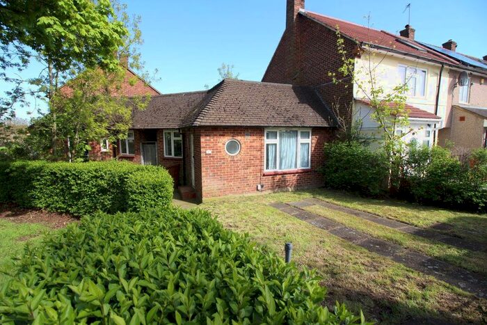1 Bedroom Bungalow To Rent In Harrogate Road, Watford, WD19