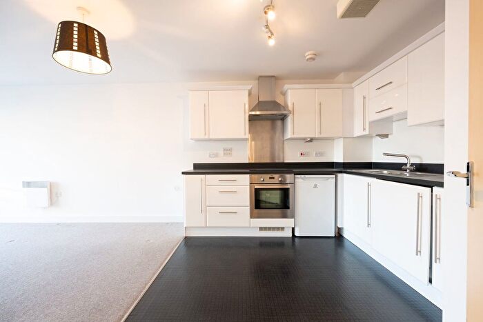 2 Bedroom Flat For Sale In Castle Place, , High Street, Southampton, SO14